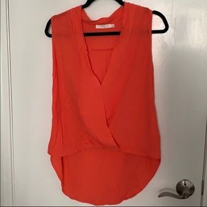 Like new vneck coral/orange/red blouse